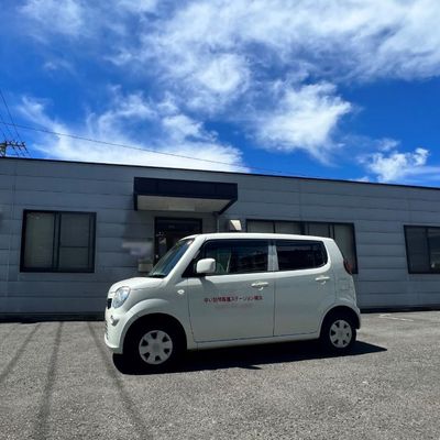 スタッフ用駐車場