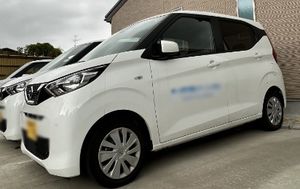駐車場の自動車