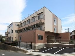 清潔な外観の建物