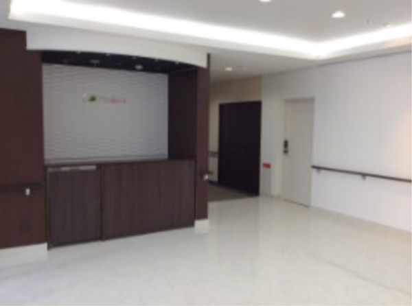 清潔感あふれるエントランス