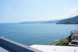 青い海と空の眺望
