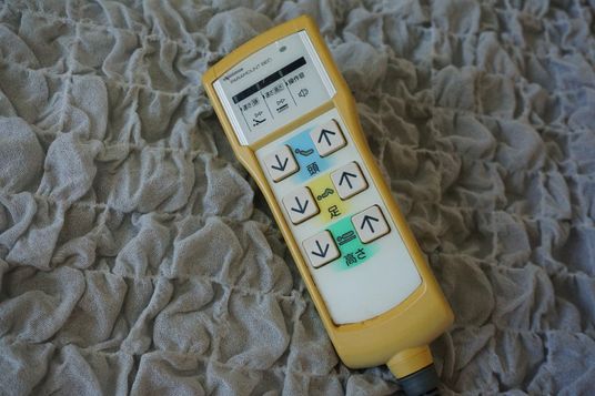 電動ベッドの操作リモコン