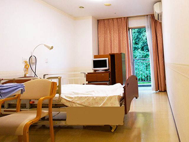 緑が見える居室 居室 自然豊かな景色を楽しめる居室です。快適に過ごせる明るい雰囲気が魅力になります。