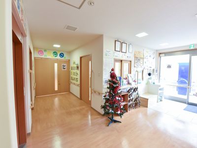 明るいエントランスホール