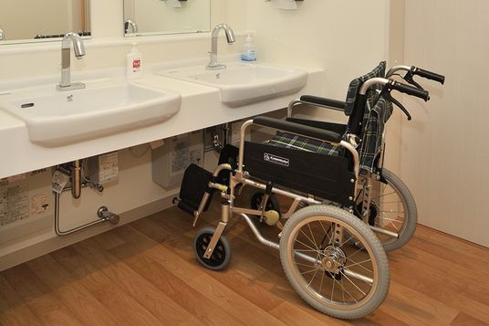 車椅子用の洗面台