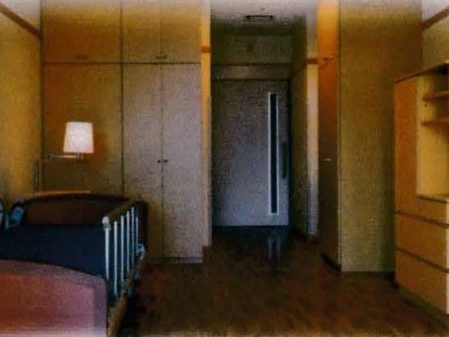 居室 居室 広々とした部屋には快適なベッドスペースがあります。プロの環境で安心して働けます。