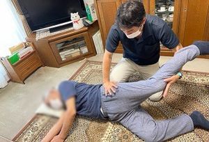 ストレッチを受ける様子