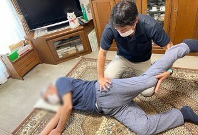 ストレッチを受ける様子