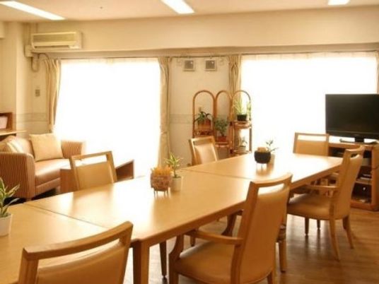 共用スペースの日差し