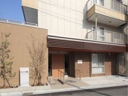 清潔な建物のエントランス