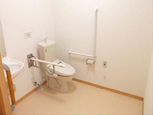 快適サポートのトイレ空間