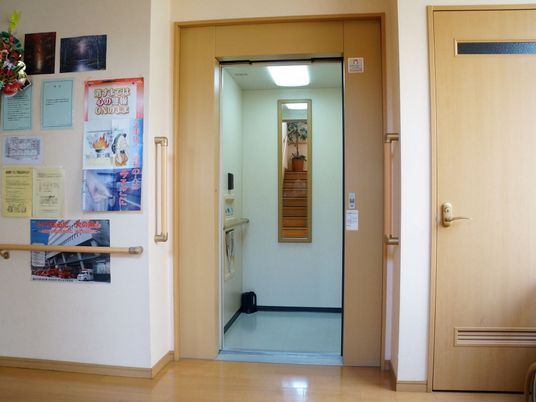 廊下のきれいな開け閉め口