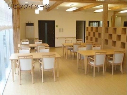 明るい多機能スペース