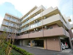 多階層の建物外観