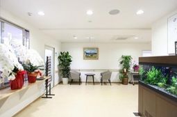 清潔感ある休憩スペース