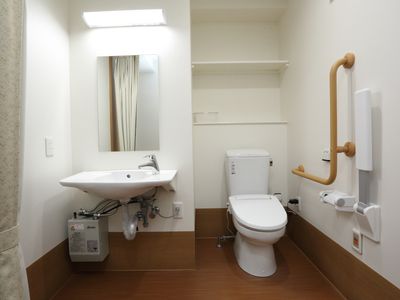 バリアフリーのトイレ設備