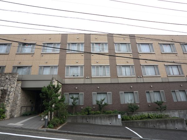 建物外観の全景