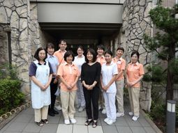 スタッフ集合写真