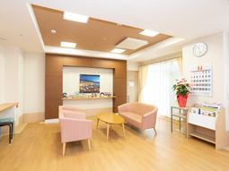 温かい雰囲気の共有スペース