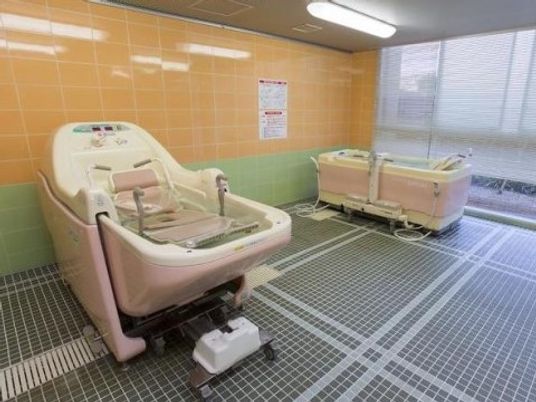 ゆったり入浴設備の浴室