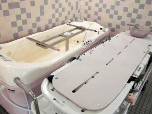 特殊浴槽の設備