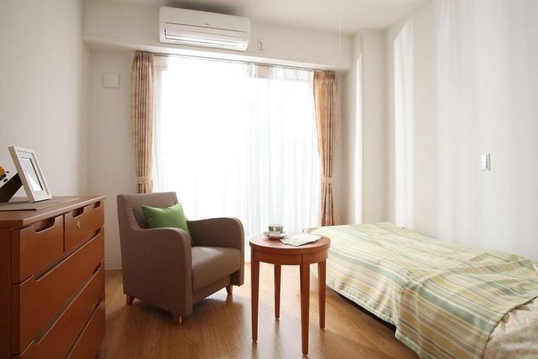 居室の室内明るい様子