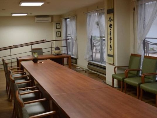 広々とした応接スペース