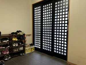 靴が並ぶ玄関