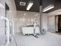 機能訓練向け浴室  