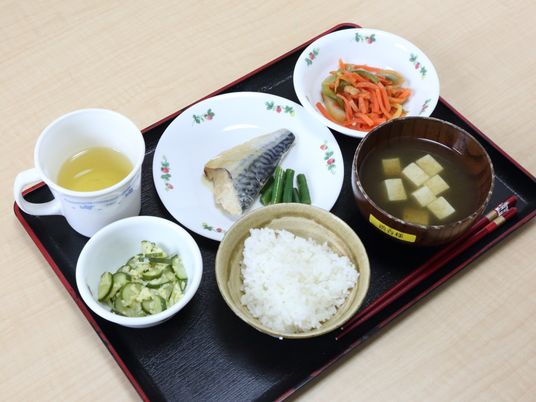 和風のバランス取れた食事