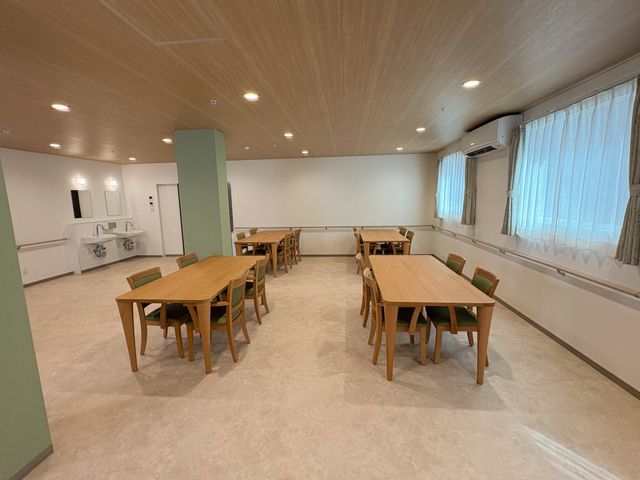 明るい食堂  