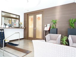 清潔感のあるエントランス