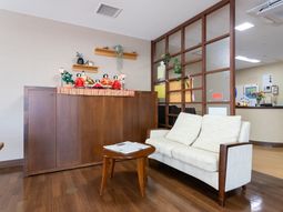 明るい空間のラウンジ