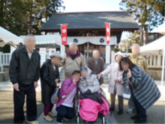 外出活動中の利用者