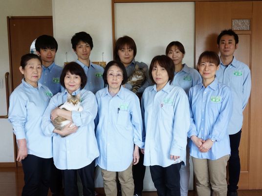 スタッフ集合写真