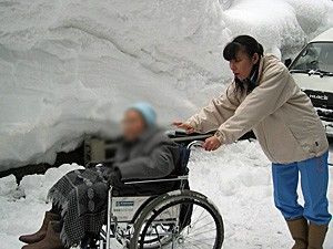 冬の訪問支援の様子