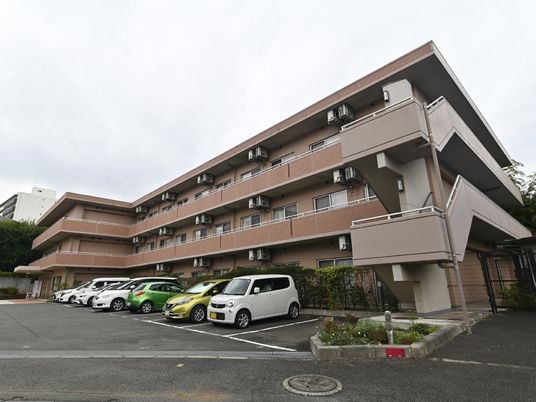 多階層建物の外観