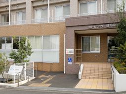 清潔感あるエントランス