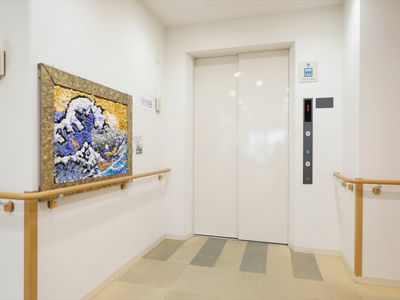 エレベーター前通路