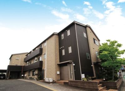 温かみのある建物外観
