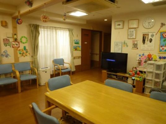 落ち着いた雰囲気のリビングエリア
