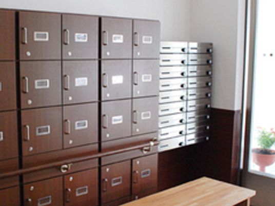 ロッカーと郵便受け