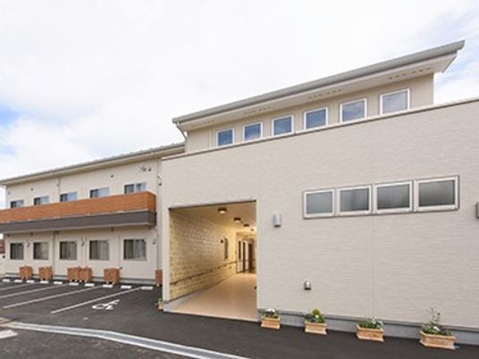 施設外観の建物  