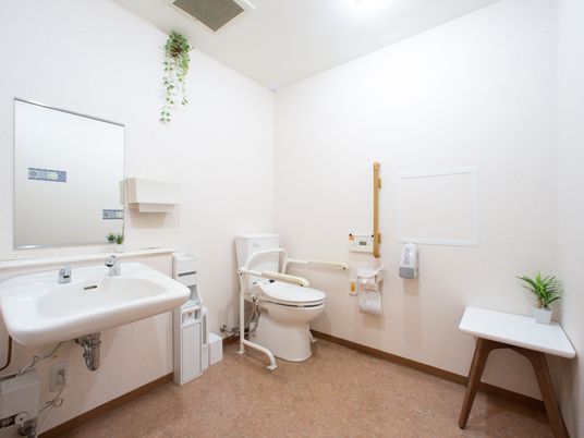 バリアフリー対応トイレ