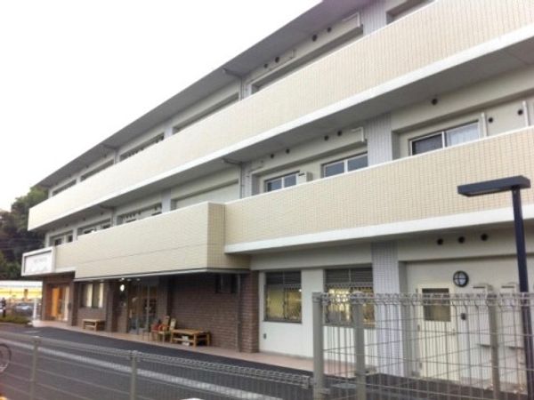 清潔な建物の外観