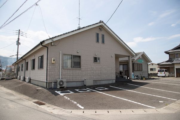 清潔感のある建物外観