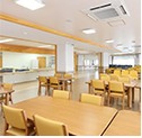 ゆとりのダイニングルーム ダイニングルーム 広々としたダイニングルームです。お食事の時間も、明るく開放的な雰囲気でお過ごしいただけます。