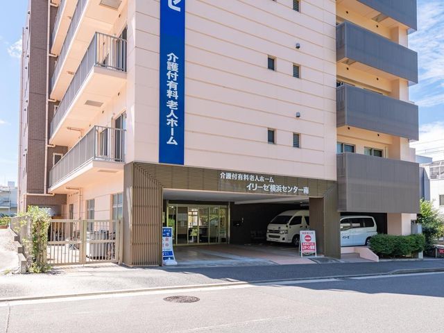外観エントランス