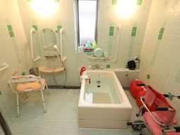 安全な浴室設備