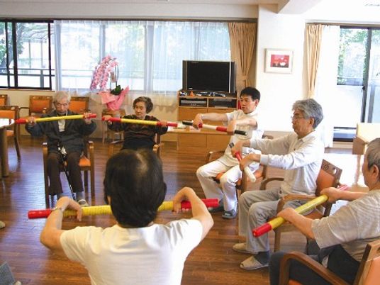 運動する人々の共有スペース